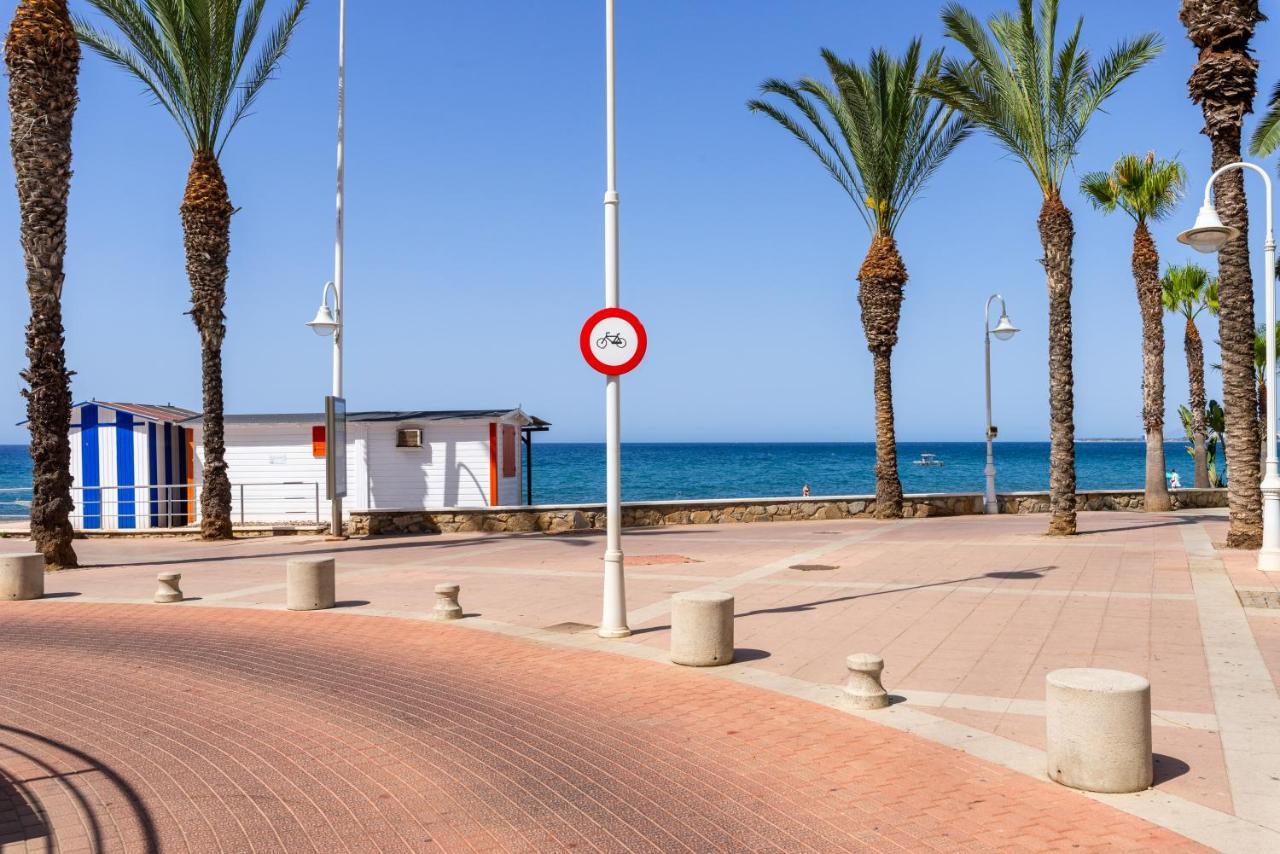 Apartamento Primera Linea Playa Algarrobo Costa Dış mekan fotoğraf